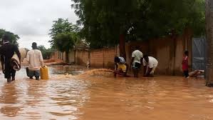 Des eaux du fleuve Congo inondent plusieurs quartiers de Mbandaka
